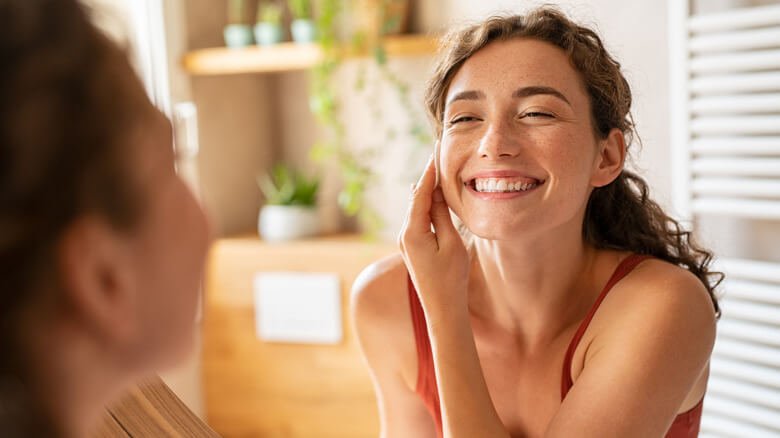 How To Use Jojoba Oil As A Makeup Remover?